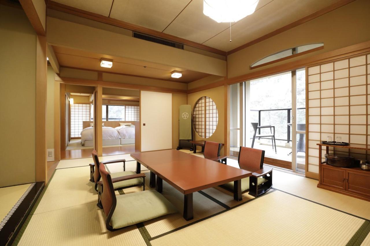 Oku Yugawara Sansuirou Hotel Bagian luar foto